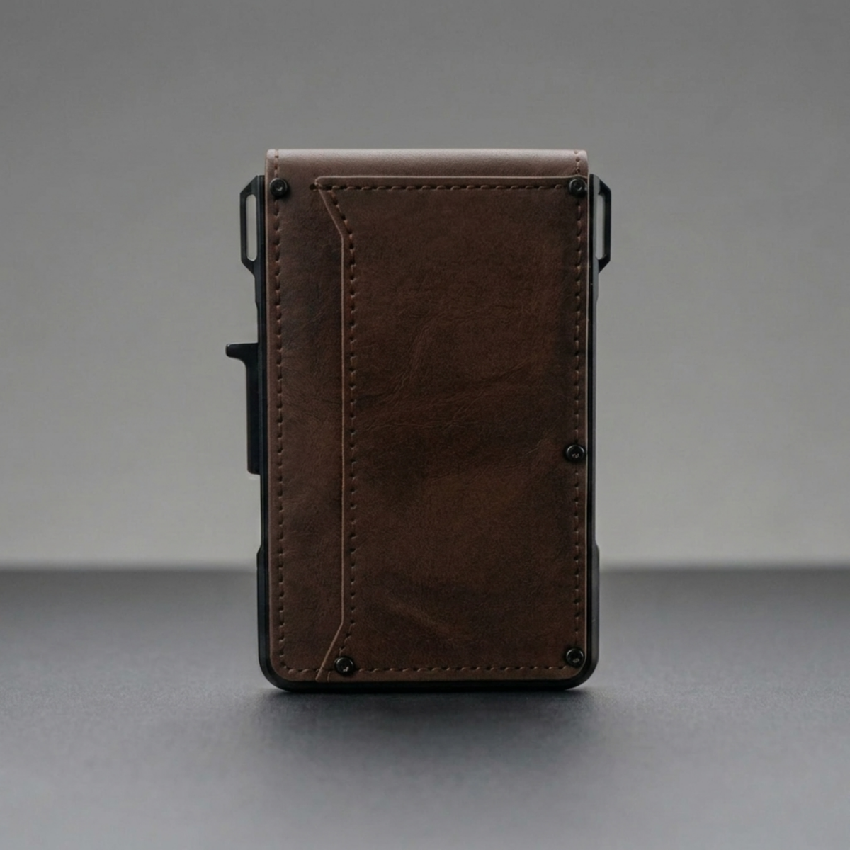 Minimalist Wallet - Maximum Capacity. Minimal Footprint.