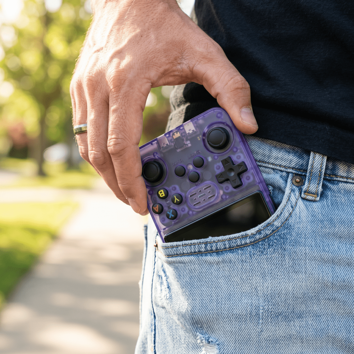 Bavilory Pro 2.0 — R36S Retro Handheld Console